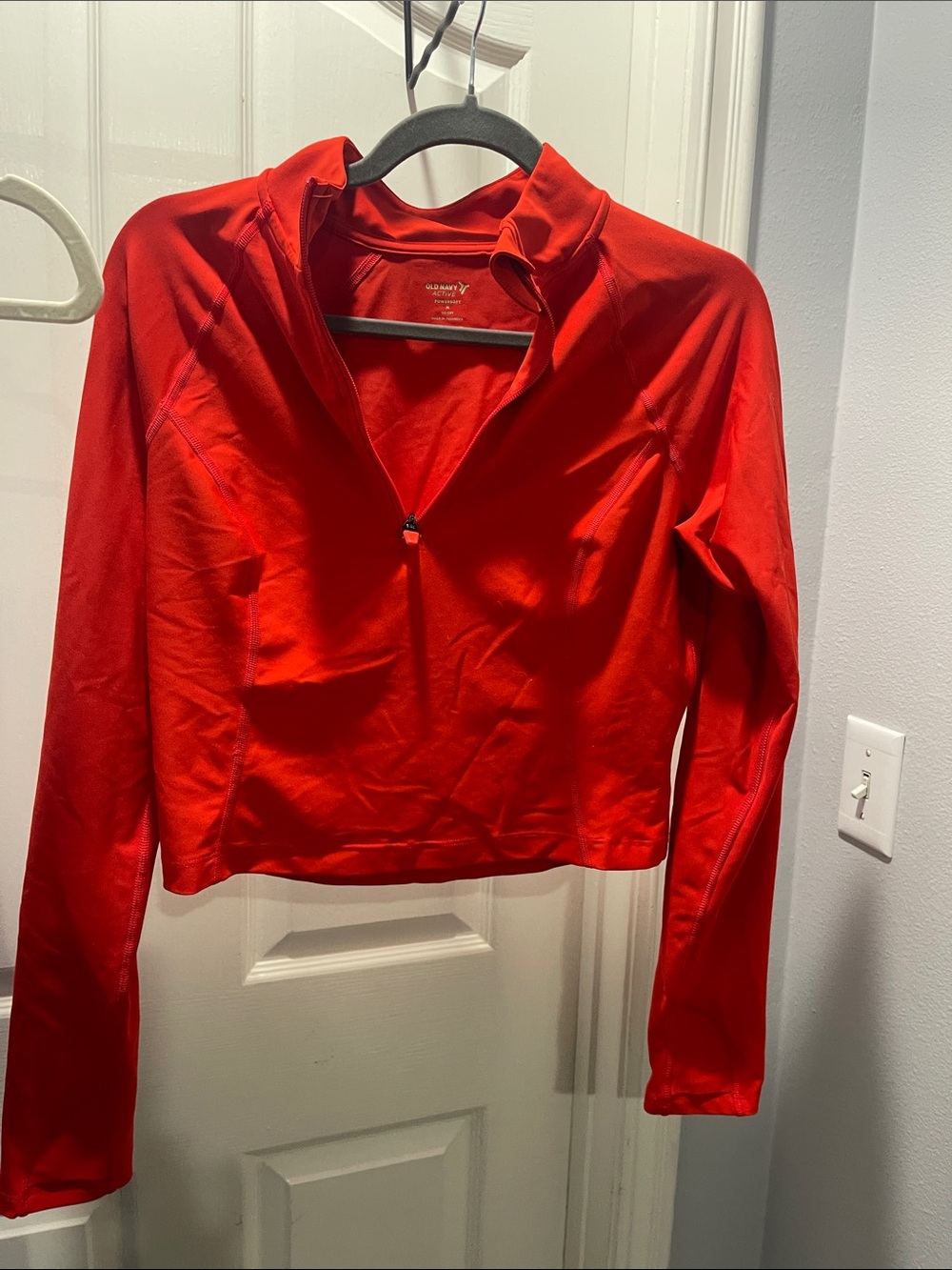 Old Navy Red Women's Long-Sleeve Crop Quarter-Zip Top